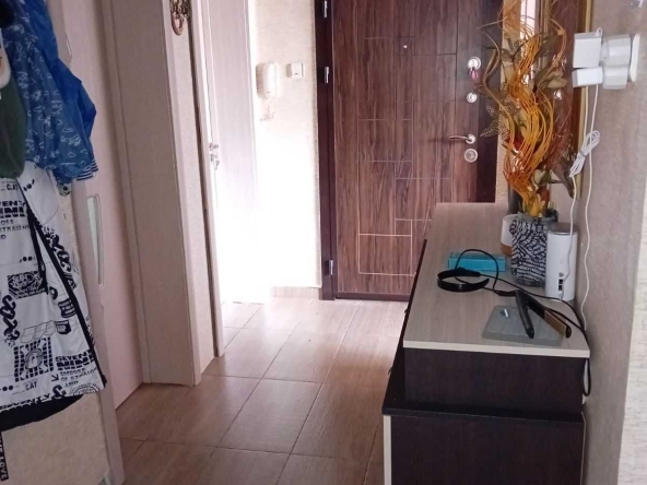 Тристаен апартамент в Асеновград - 70 кв.м за 1203 €/кв.м - Снимка #1