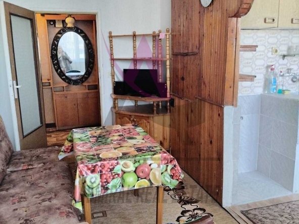 Дава се под наем Тристаен апартамент в Варна, Център - 73 кв.м за 400 € - Снимка #1