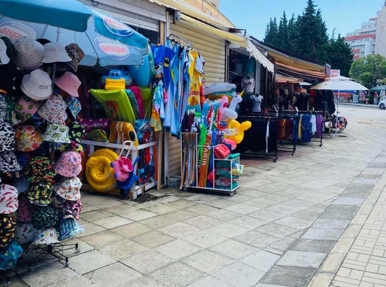 Магазин в к.к. Слънчев бряг - 25 кв.м за 2940 €/кв.м - Снимка #1