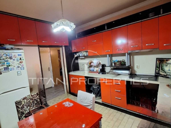 Тристаен апартамент в Пловдив, Тракия - 86 кв.м за 1221 €/кв.м - Снимка #1