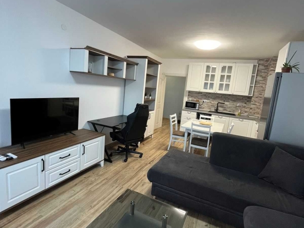 Дава се под наем Двустаен апартамент в София, Зона Б-19 - 81 кв.м за 740 € - Снимка #1