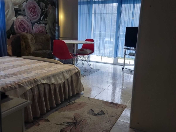 Дава се под наем Къща в Варна, м-т Св. Никола - 30 кв.м за 153 € - Снимка #1