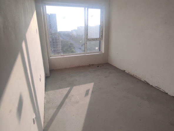 Тристаен апартамент в Бургас, Изгрев - 92 кв.м за 1679 €/кв.м - Снимка #1