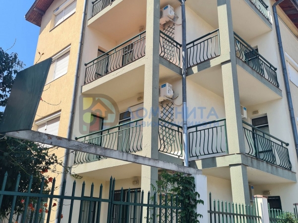 Къща в Приморско - 398 кв.м за 779 €/кв.м - Снимка #1