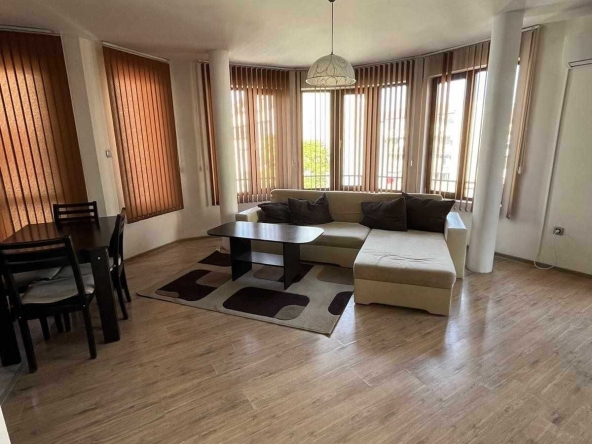 Тристаен апартамент в София, Драгалевци - 84 кв.м за 2024 €/кв.м - Снимка #1