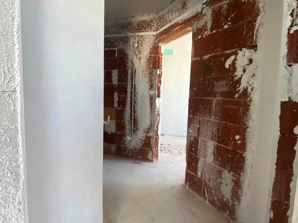 Тристаен апартамент в Варна, Владислав Варненчик - 99 кв.м за 1036 €/кв.м - Снимка #1