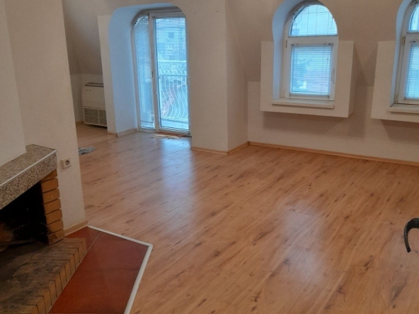 Двустаен апартамент в Русе, Център - 66 кв.м за 1288 €/кв.м - Снимка #1