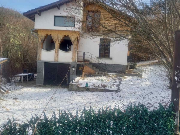 Къща в София, 7-ми 11-ти километър - 210 кв.м за 248 €/кв.м - Снимка #1