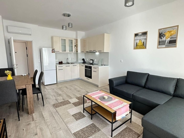 Дава се под наем Двустаен апартамент в Пловдив, Христо Смирненски - 65 кв.м за 425 € - Снимка #1