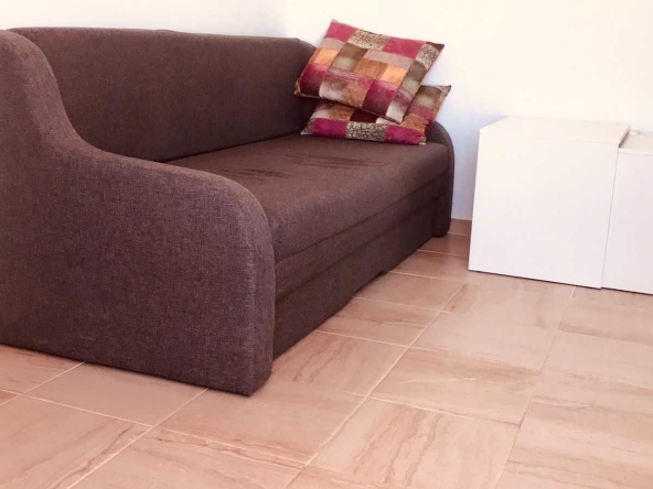 Дава се под наем Едностаен апартамент в Свети Влас - 30 кв.м за 250 € - Снимка #1