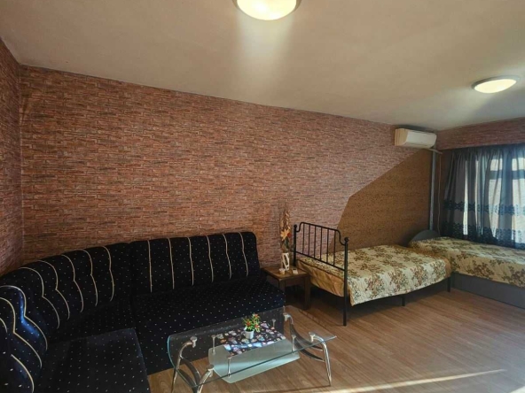 Дава се под наем Двустаен апартамент в Бургас, Славейков - 60 кв.м за 400 € - Снимка #1