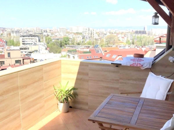 Дава се под наем Двустаен апартамент в София, Лозенец - 45 кв.м за 561 € - Снимка #1