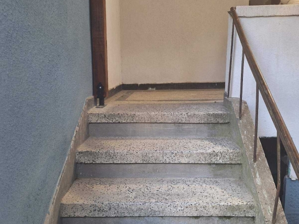 Етаж от къща в Стара Загора, Ремиза - 100 кв.м за 1200 €/кв.м - Снимка #1