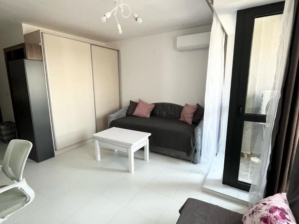 Дава се под наем Едностаен апартамент в Пловдив, Христо Смирненски - 20 кв.м за 400 € - Снимка #1