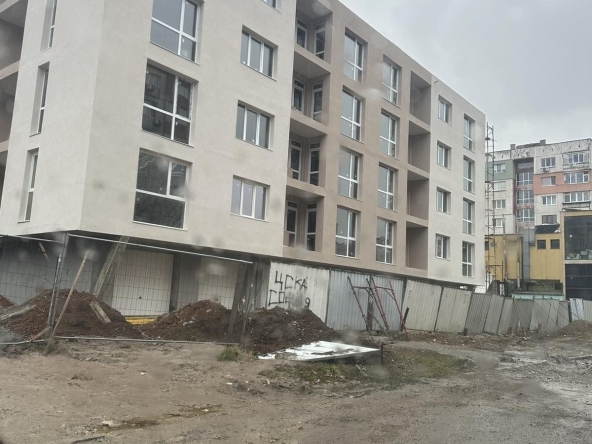 в Перник, Ладовица -  кв.м за 0 €/ - Снимка #1