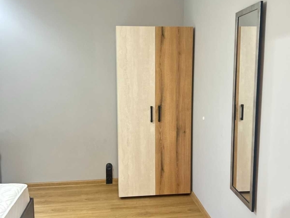 Дава се под наем Тристаен апартамент в Бургас, Славейков - 65 кв.м за 425 € - Снимка #1