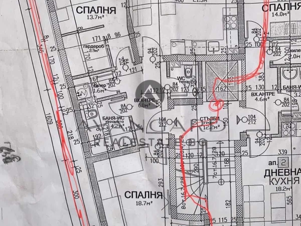 Тристаен апартамент в Пловдив, Център - 109 кв.м за 2995 €/кв.м - Снимка #1