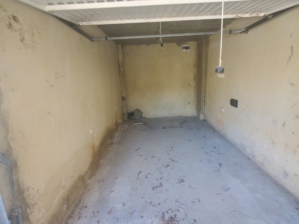 Дава се под наем Гараж / Паркомясто в Варна, Виница - 14 кв.м за 71.4 € - Снимка #1