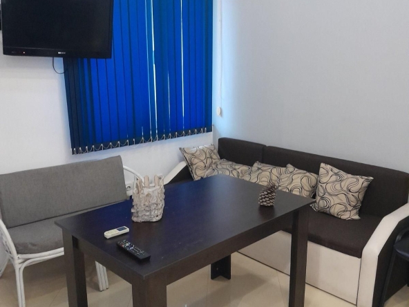 Дава се под наем Едностаен апартамент в Пловдив, Остромила - 55 кв.м за 225 € - Снимка #1