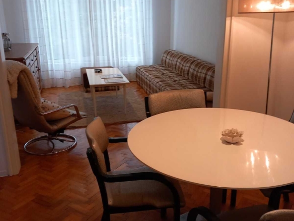 Дава се под наем Двустаен апартамент в Габрово, Център - 70 кв.м за 229.5 € - Снимка #1