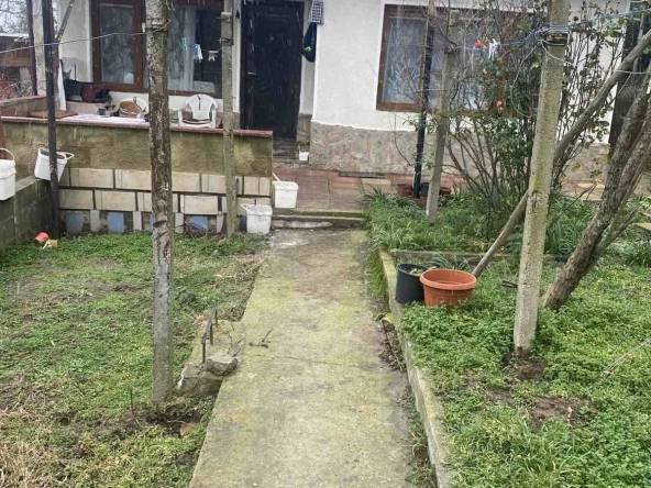 Къща в с. Бенковски, Област Варна - 655 кв.м за 130 €/кв.м - Снимка #1