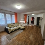 Дава се под наем Тристаен апартамент в Бургас, Център - 88 кв.м за 382.5 € - Снимка #1