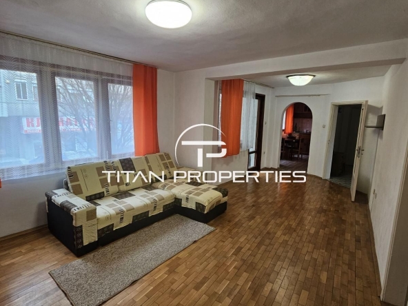 Дава се под наем Тристаен апартамент в Бургас, Център - 88 кв.м за 382.5 € - Снимка #1