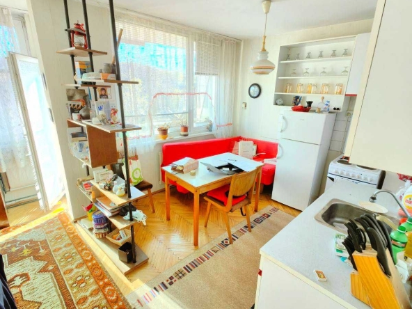 Тристаен апартамент в Перник, Димова махала - 76 кв.м за 843 €/кв.м - Снимка #1