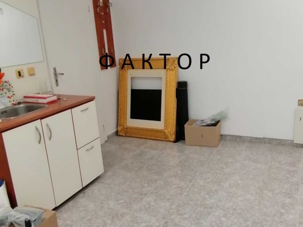 Офис в Пловдив, Център - 40 кв.м за 1063 €/кв.м - Снимка #1