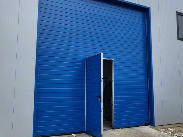 Дава се под наем Склад в София, Военна рампа - 220 кв.м за 1275 € - Снимка #1