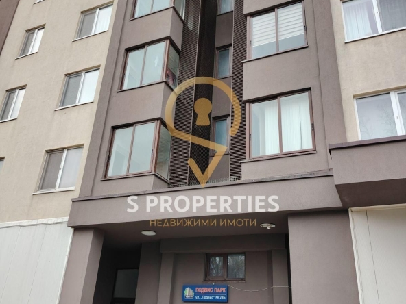 Дава се под наем Двустаен апартамент в Варна, Цветен квартал - 45 кв.м за 433.5 € - Снимка #1