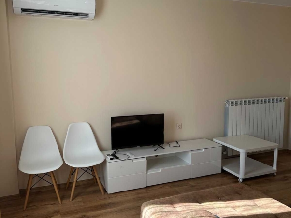 Дава се под наем Многостаен апартамент в Бургас, Сарафово - 130 кв.м за 750 € - Снимка #1