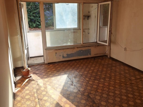 Едностаен апартамент в Бургас, Славейков - 41 кв.м за 1781 €/кв.м - Снимка #1