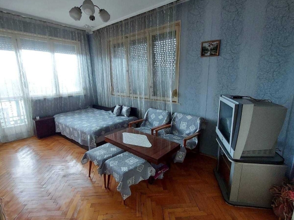 Тристаен апартамент в Димитровград - 109 кв.м за 468 €/кв.м - Снимка #1
