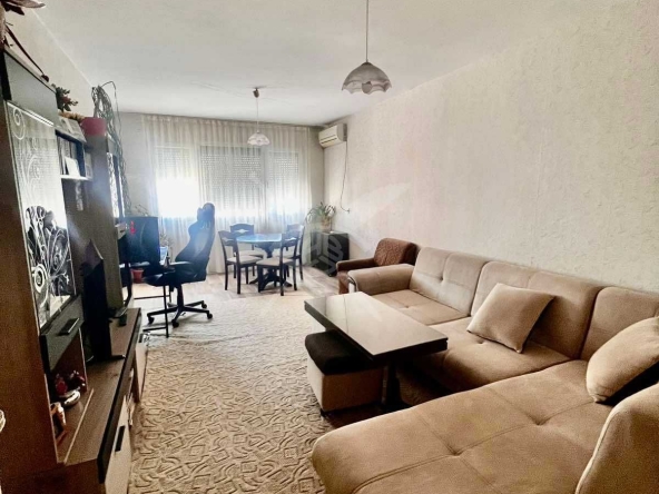 Тристаен апартамент в Бургас, Меден рудник - зона А - 93 кв.м за 1150 €/кв.м - Снимка #1