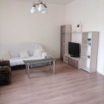 Дава се под наем Тристаен апартамент в Пловдив, Център - 1020 кв.м за 510 € - Снимка #1