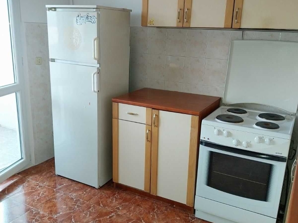 Дава се под наем Двустаен апартамент в Шумен, Център - 65 кв.м за 280.5 € - Снимка #1