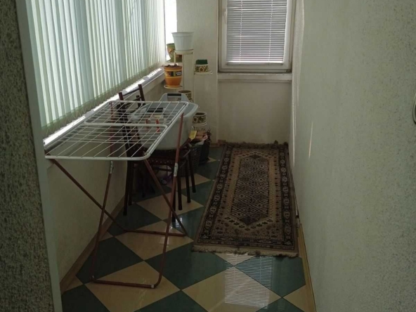 Етаж от къща в Смолян, Нов център - 87 кв.м за 1299 €/кв.м - Снимка #1