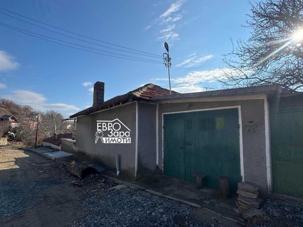 Къща в с. Люляк, Област Стара Загора - 160 кв.м за 450 €/кв.м - Снимка #1