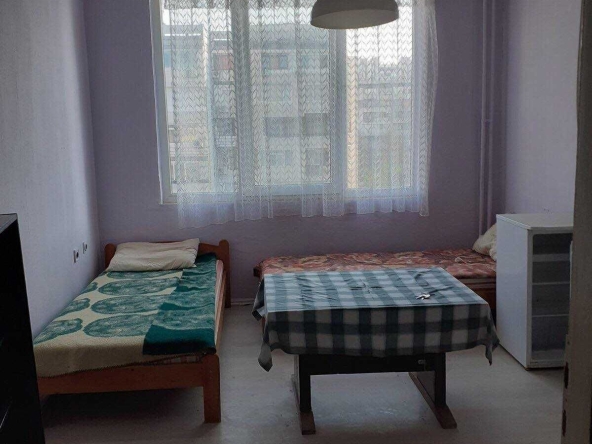 Дава се под наем Едностаен апартамент в Бургас, Братя Миладинови - 42 кв.м за 107.1 € - Снимка #1