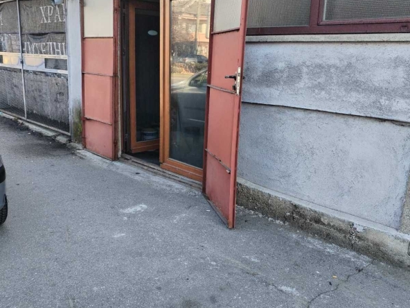 Дава се под наем Склад в Стара Загора, Кольо Ганчев - 82 кв.м за 229.5 € - Снимка #1