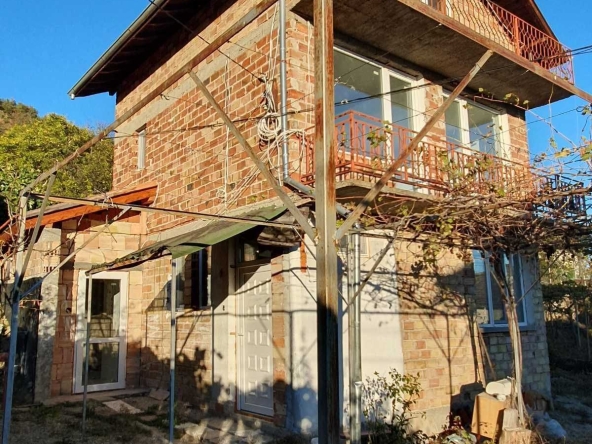 Къща в Казанлък - 100 кв.м за 689 €/кв.м - Снимка #1