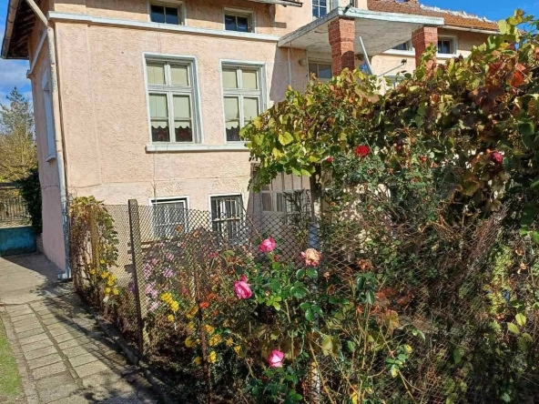 Къща в Стара Загора, Аязмото - 152 кв.м за 231 €/кв.м - Снимка #1