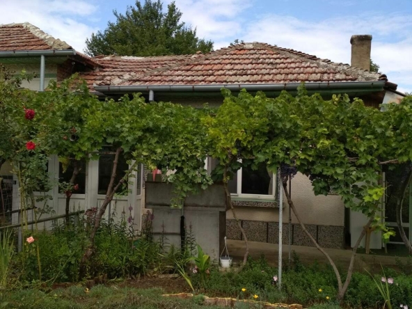 Къща в Алфатар - 110 кв.м за 278 €/кв.м - Снимка #1