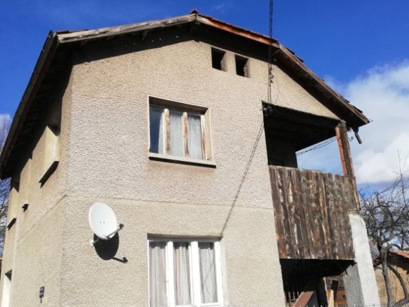 Къща в с. Студена, Област Перник - 170 кв.м за 406 €/кв.м - Снимка #1