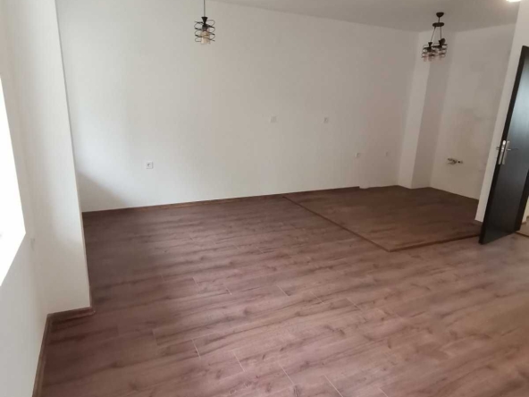 Двустаен апартамент в Стара Загора, Аязмото - 85 кв.м за 1083 €/кв.м - Снимка #1