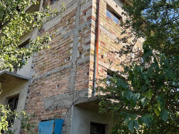 Къща в Пазарджик, Устрем - 204 кв.м за 569 €/кв.м - Снимка #1