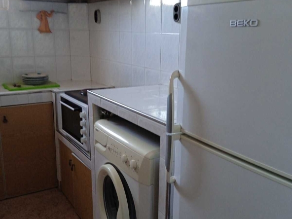 Дава се под наем Двустаен апартамент в Казанлък - 64 кв.м за 204 € - Снимка #1