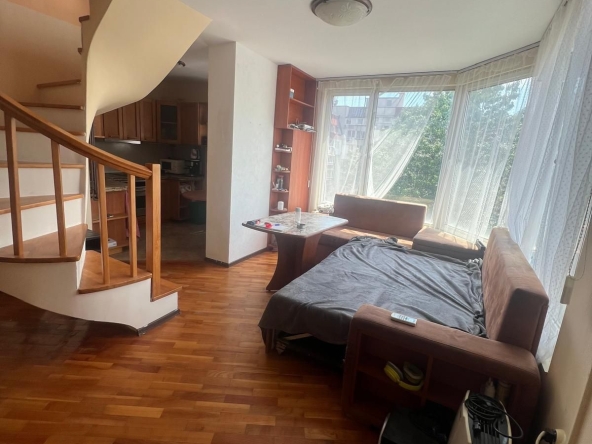 Дава се под наем Мезонет в Варна, Лятно кино Тракия - 100 кв.м за 714 € - Снимка #1