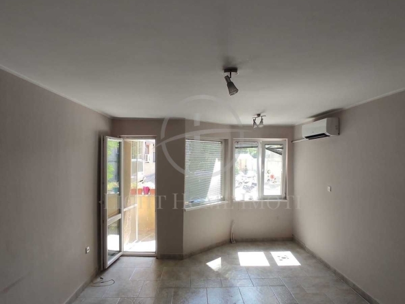 Двустаен апартамент в Пловдив, Кючук Париж - 76 кв.м за 1879 €/кв.м - Снимка #1